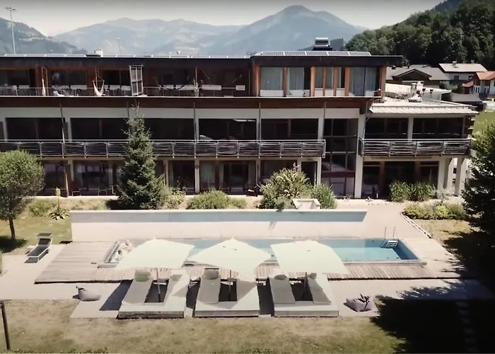 Active By Leitner's 4*