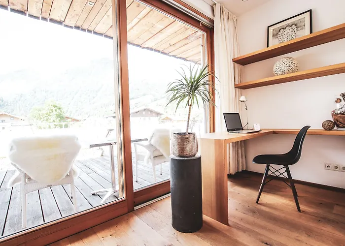 Active By Leitner's 4*