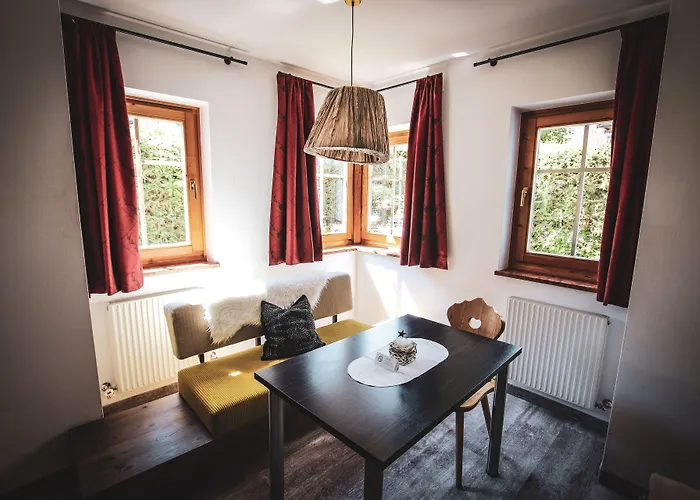 Active By Leitner's 4*