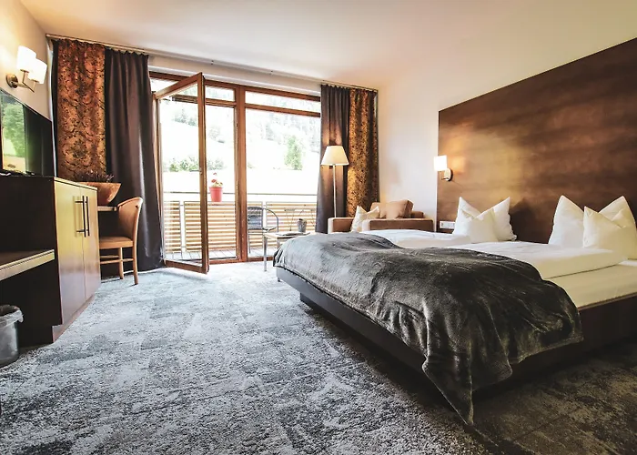 Active By Leitner's 4*